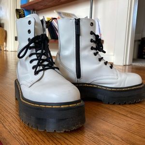 Dr. Martens Jadon platform white